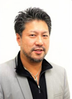 平山茂則(ヒラヤマ)