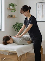 山田整体師(ヤマダセイタイシ)