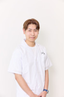 assistant　芳賀(ハガ)