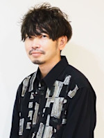 濱安 康平(ハマヤス コウヘイ)