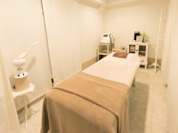 施術室(セジュツシツ)