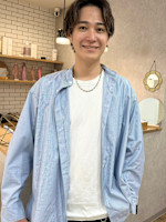 宇南山 和哉(ウナヤマ カズヤ)