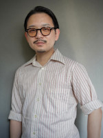 岡　魁(オカ　スグル)