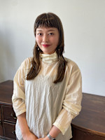 阿知波 瞳(アチバ ヒトミ)