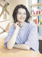 小柴 諒介(コシバ リョウスケ)