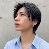  川久保 光 【黒髪カット&パーマ得意】(カワクボ ヒカル　メンズヘアスタイル　センターパート)