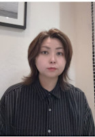 Yoshida (ヨシダ )