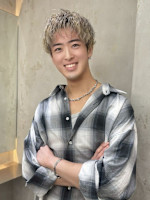 三ツ木一生 縮毛矯正(ミツギカズキ シュクモウキョウセイ)