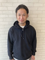 TOMOYA (トモヤ )