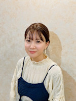 小山 茜(コヤマ アカネ)