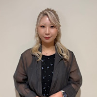穴澤　真美(アナザワ　マミ)