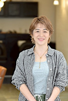 阿部 亜沙子(アベ アサコ)
