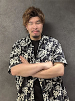 潮田 健也(シオタ ケンヤ)