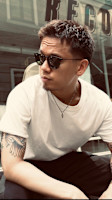 AKKY ［Many English customers ](アッキー)