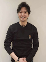 SHIN (シン )