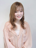 秦 愛由美(ハタ アユミ)