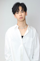 SHUN(シュン)