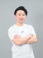 NAOTO EBIZUKA(ナオト エビヅカ)