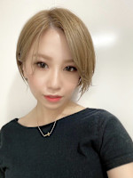 AKI(アキ)