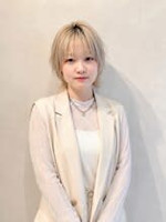 山田　梨央(ヤマダ　リオ)