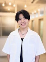 新井拓海(アライタクミ)
