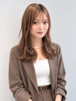 秦 愛由美(ハタ アユミ)