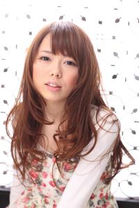 揺らぎとうねり・2つのゆるニュアンスで魅了　リッチウェーブ　 - Hair art chiffon 川口店掲載