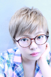 【ALBA山崎敦史】目を引くおしゃれショートボブ - ALBA hair resort掲載
