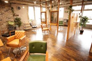 Aube Hair Trad 京都四条河原町店 オーブヘアトラッド キョウトシジョウガワラテン 京都市中京区 美容室 Sakuria サクリア