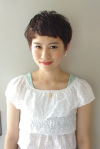 やわらか質感のフレンチ マッシュショート - atelier SUNNY DAY掲載
