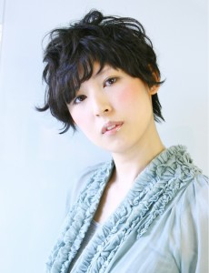 クールな雰囲気のパーマショートスタイル - RENJISHI KICHIJOJI掲載