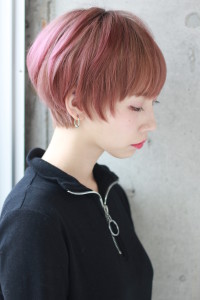 ベリーピンク×マッシュショート - Door Bell hair Living掲載