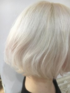 クリーミーホワイト♪ウェーブmix - miel hair新宿 ケアブリーチ 髪質改善 スパ掲載