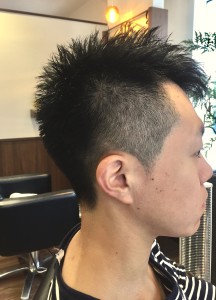 アシンメトリーショート - elm. hair掲載