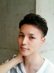 ツーブロックベリーショートスタイル - 半個室型美容室 Sourire 柚須店掲載