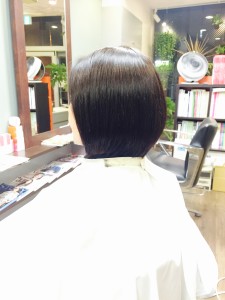 ボブ。白髪があっても痛みを感じさせないカラーリングとカット。 - polish.custom-hair掲載