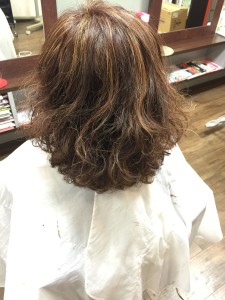 癖毛にパーマの残りでヘアデザインして、カラーと前髪縮毛矯正 - polish.custom-hair掲載