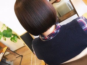 毛先簡単にまとまるサラ艶ボブ♪ - nest掲載