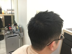 外国人風のクセ毛ショートスタイル<田町>[理容室] - ネクサス田町店掲載