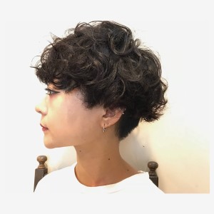 マッシュベースのくしゃくしゃパーマ - さんかく美容室掲載