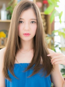 外国人風カラーのしっとり美髪ストレート - COVER HAIR bliss【カバーヘア ブリス】北浦和/北浦和西口店掲載