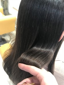 ４ヶ月経っても艶が衰えないシャンドラ縮毛矯正 - PASSION 仙台中山店掲載