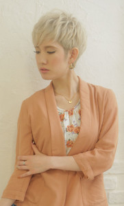 ハイトーンカラー☆ハンサムショート　30代髪型　ショートヘア - yy. ~hair room~掲載