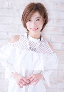 40代大人女性ナチュラルなボブ・神戸ショートボブ・クセ毛 - BONNY COUTURE 【ボニークチュール】掲載