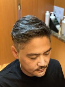 レオ様風スリックバック - ヘアーモードキクチ 銀座店掲載