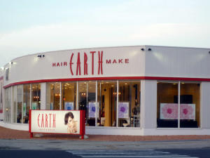 HAIR & MAKE EARTH 八戸店(ヘアメイクアース ハチノヘテン)