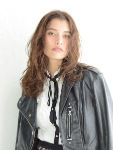 ”THE・外国人風”カジュアルウェーブスタイル - HAIR & MAKE EARTH 小松店掲載