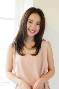ナチュラルレイヤーストレート - HAIR & MAKE EARTH 小松店掲載