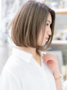 派手過ぎない！ナチュラルハイライト大人ボブ　ニュアンスカール - mod's hair 越谷西口店【モッズヘア】掲載