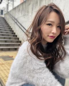 スタイリング楽チンミディアムローレイヤー！ - LOANA ROPPONGI掲載